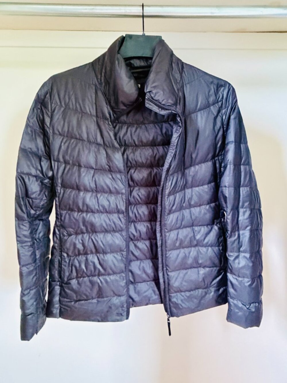 UNIQLO Ultra Light Down Jacket Black Women's Large Packable Puffer